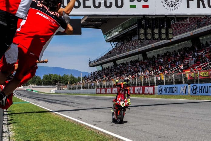 WorldSBK Barcelona 2023: Alvaro Bautista heer en meester