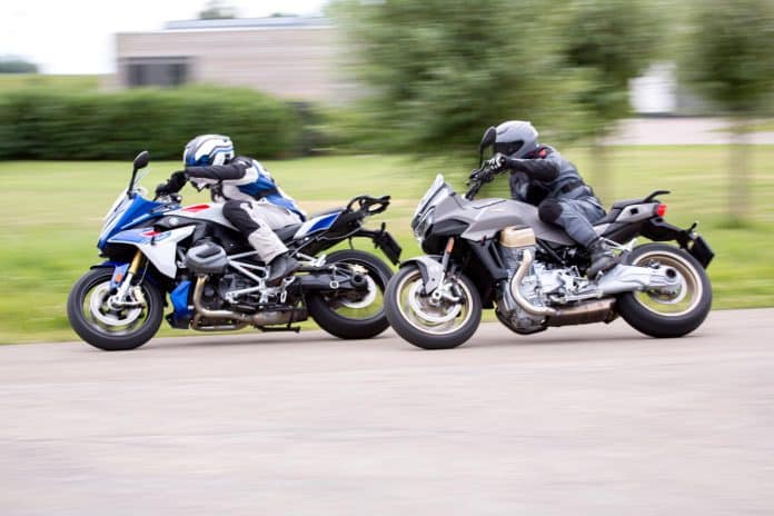 BMW R 1250 RS vs. Moto Guzzi V100 Mandello