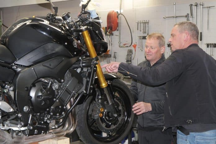 Marathonmotor Yamaha FZ8N