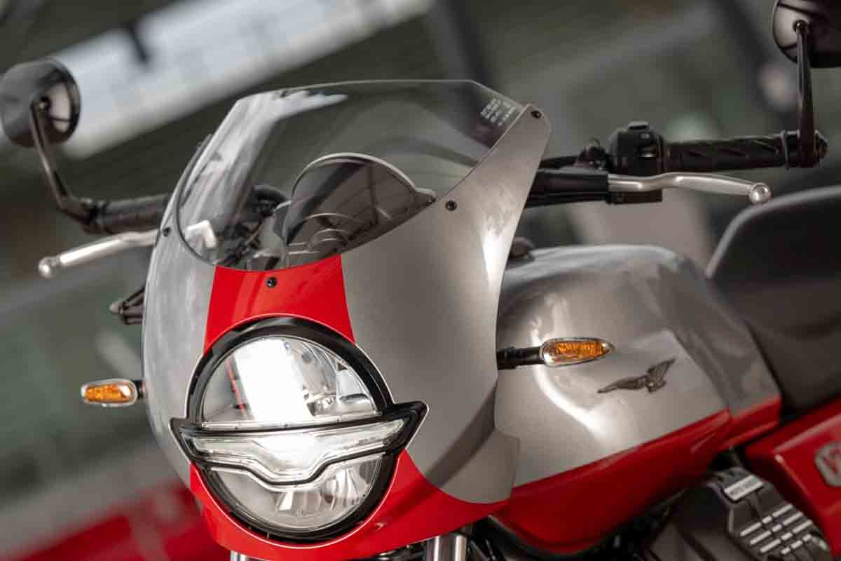 Moto Guzzi V7 Stone Corsa 750 1