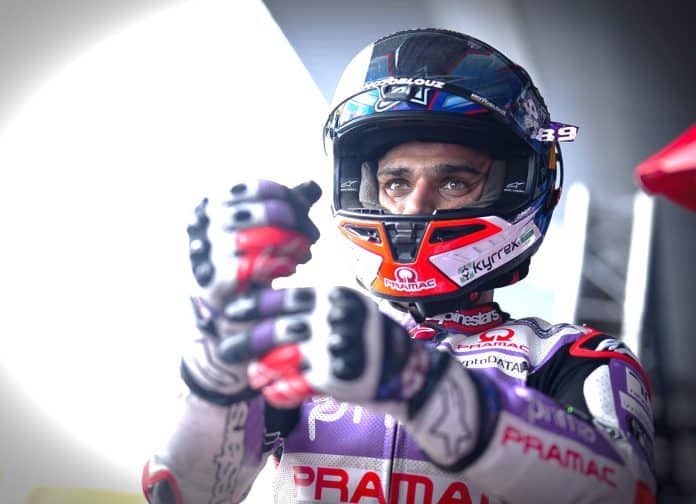 01_2023_17_MARTIN_THA_7637_preview