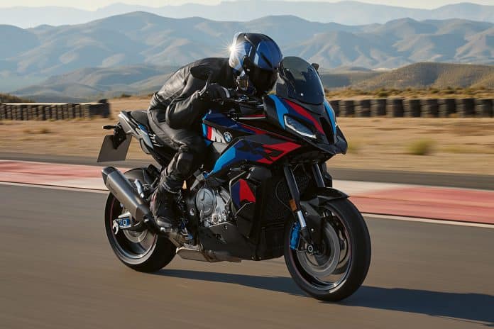 2024 BMW M 1000 XR