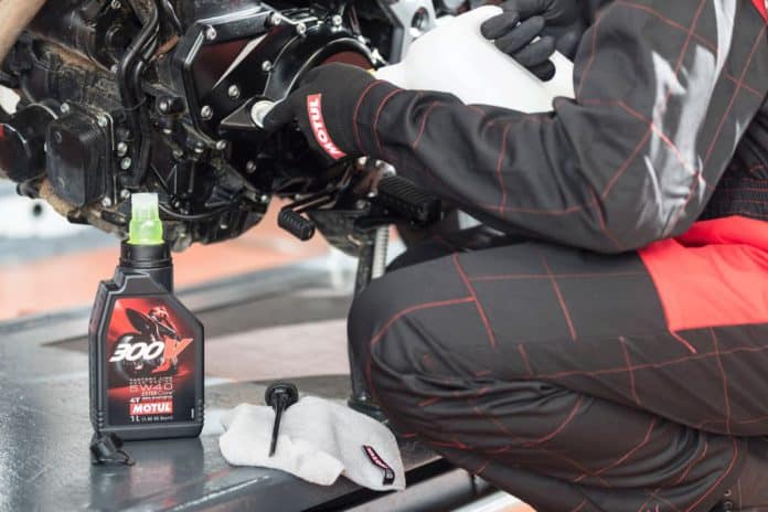 Motul 4
