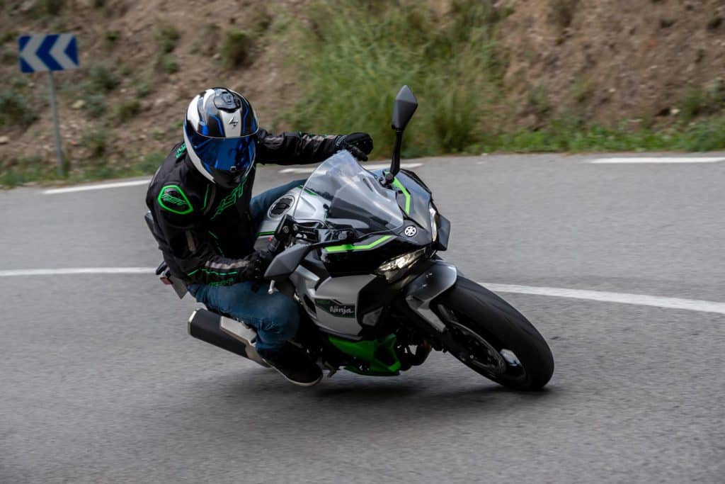 2024 Kawasaki Ninja 7 Hybrid