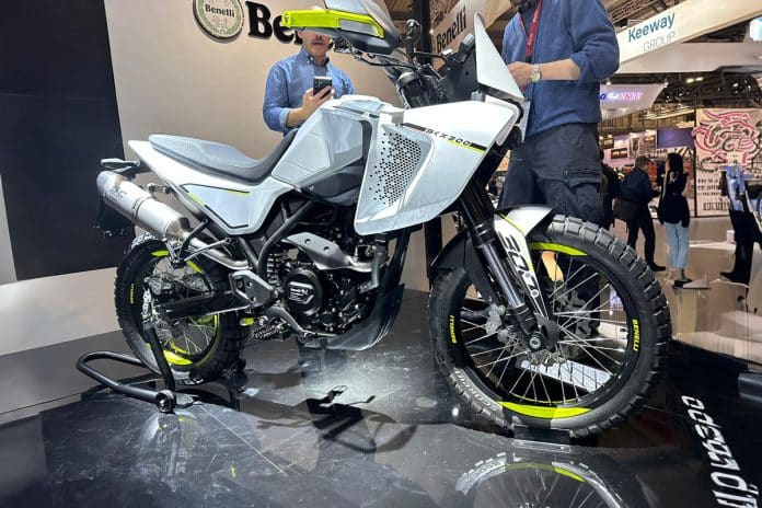 2024 Benelli BKX300