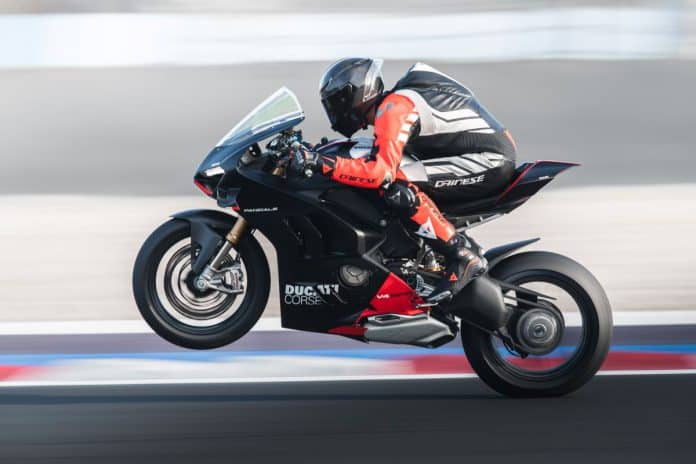 Dainese Mugello 3