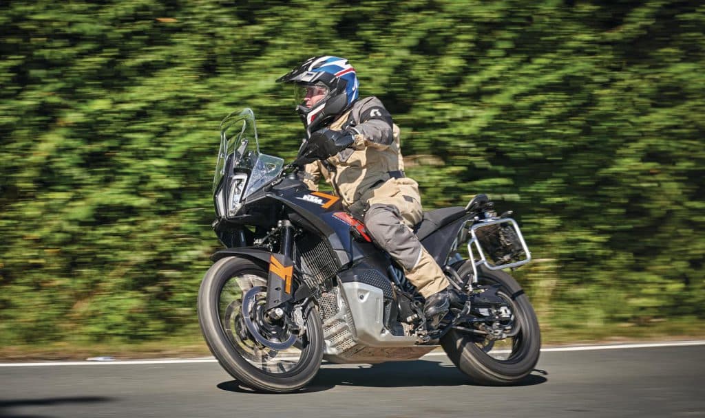 Test Honda Transalp Suzuki V-Strom KTM 790