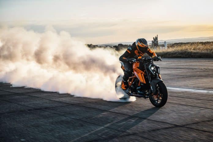 KTM 1390 SUPER DUKE R