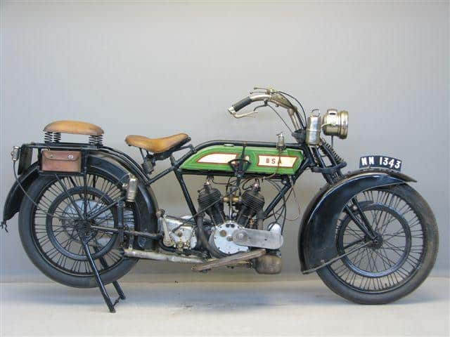 Model A met 750 cc V-Twin zijklepper.