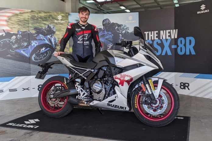 2024 Suzuki GSX-8R 1