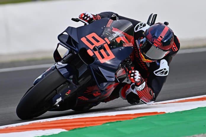 Marc Márquez op een Ducati tijdens de Valencia-test