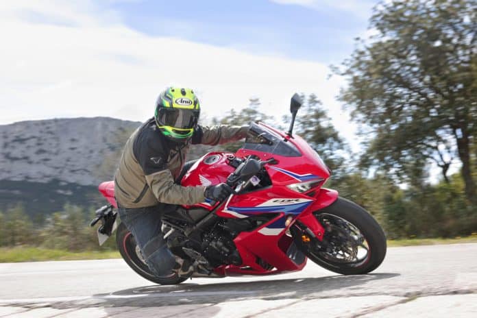 2024 Honda CBR650R E-Clutch