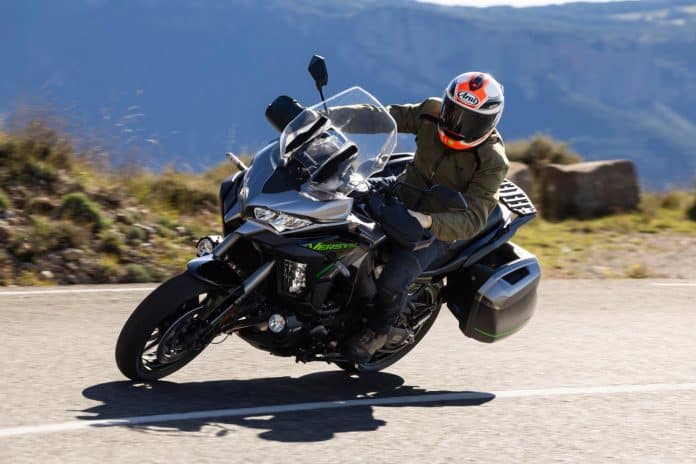 2025 Kawasaki Versys 1100 SE