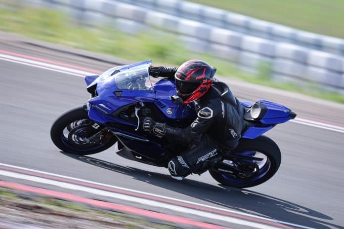2025 Yamaha R9