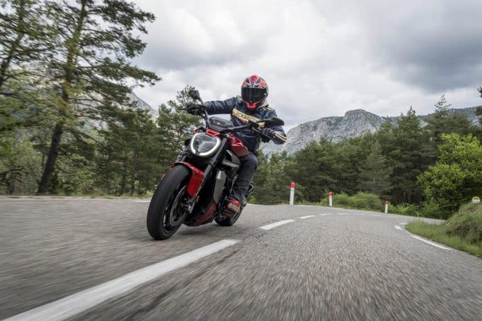 2025 Ducati XDiavel V4