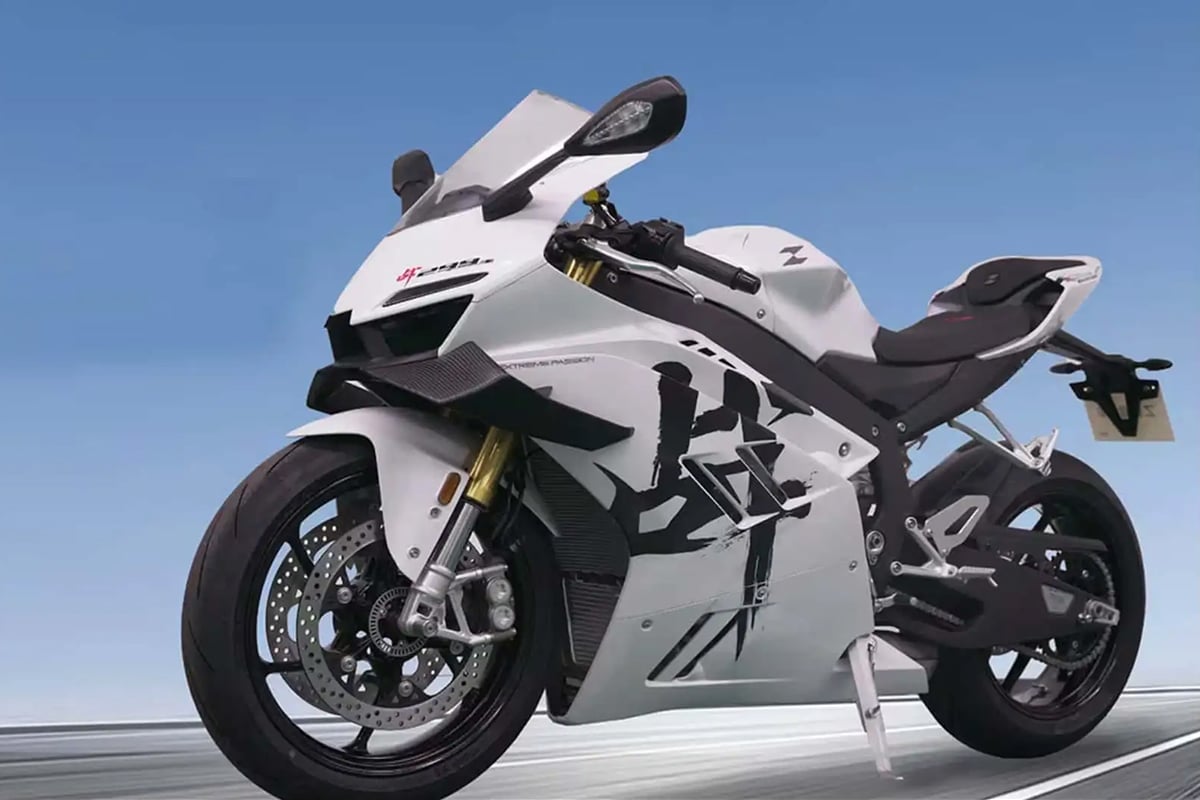 ZXJC 820RR: Voormalig Kove-CEO lanceert 150 pk triple sportmotor