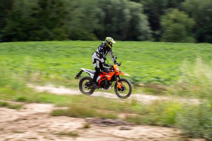 2025 KTM 390 Enduro R
