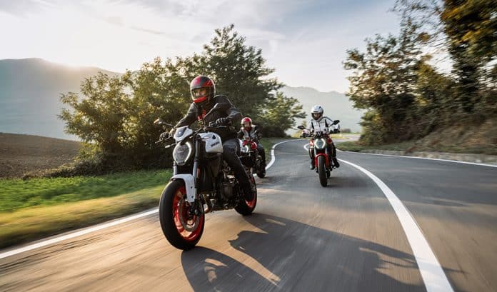 MY26_MONSTER_DYNAMIC _10__UC870585_Low 2026 Ducati Monster V2