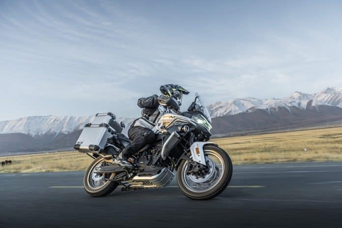 800MT Explore ES en 675NK GP Edition