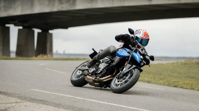 Nieuwe_Motorfietsen_8S_Dynamisch_1250