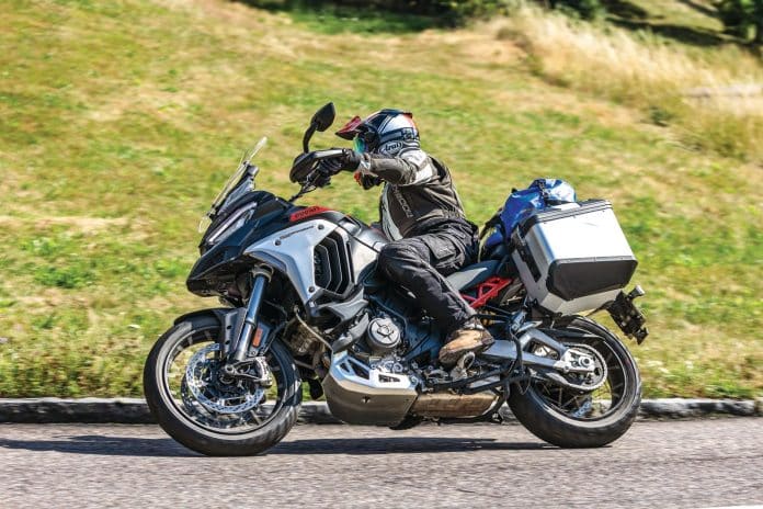 VT_R1300GSADV_MultiV4Rally_GB_70_preview