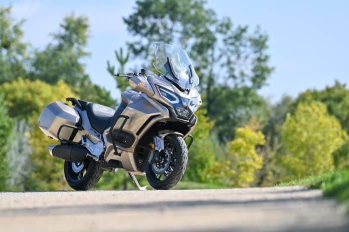 Mash toont zijn opvallende GT750 tijdens MOTORbeurs Utrecht