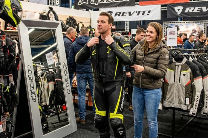 Motorkleding passen Motorkleding passen