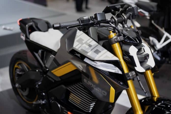 Nieuwe patenttekeningen TVS eFX 30 wijzen op nakende productie