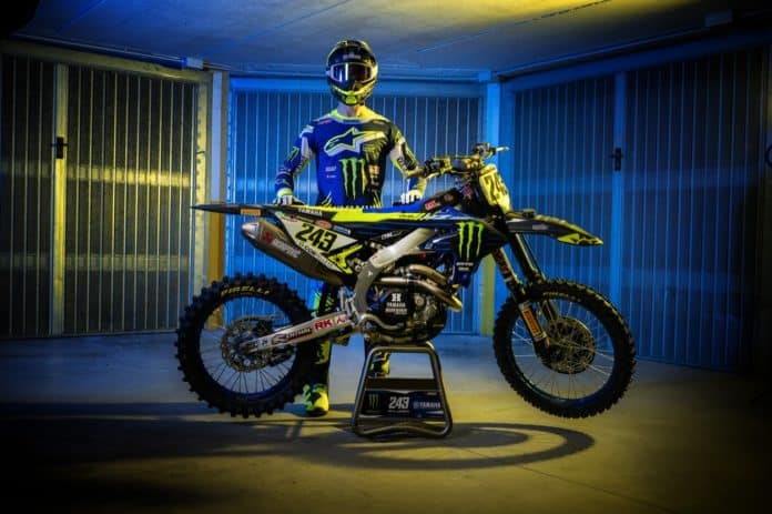 Tim Gajser in Rossi-kleuren