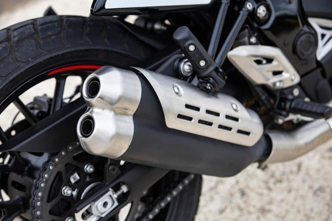 Test 2026 Triumph Tracker 400 en Scrambler 400 XC: Big Business