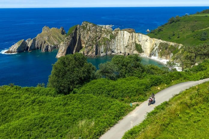 Kustweg met Playa Silencio op de achtergrond-1_preview