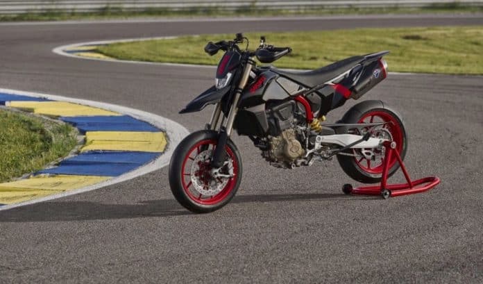 Ducati Hypermotard 698 Mono Nera