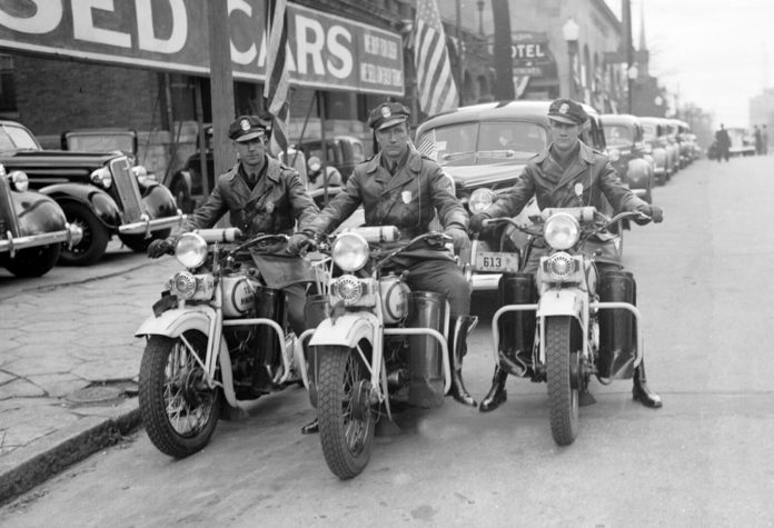 Harley-Davidson-1935-police-motorcycle-Tennessee-Highway-Patrol-Atlantas-Peach_preview