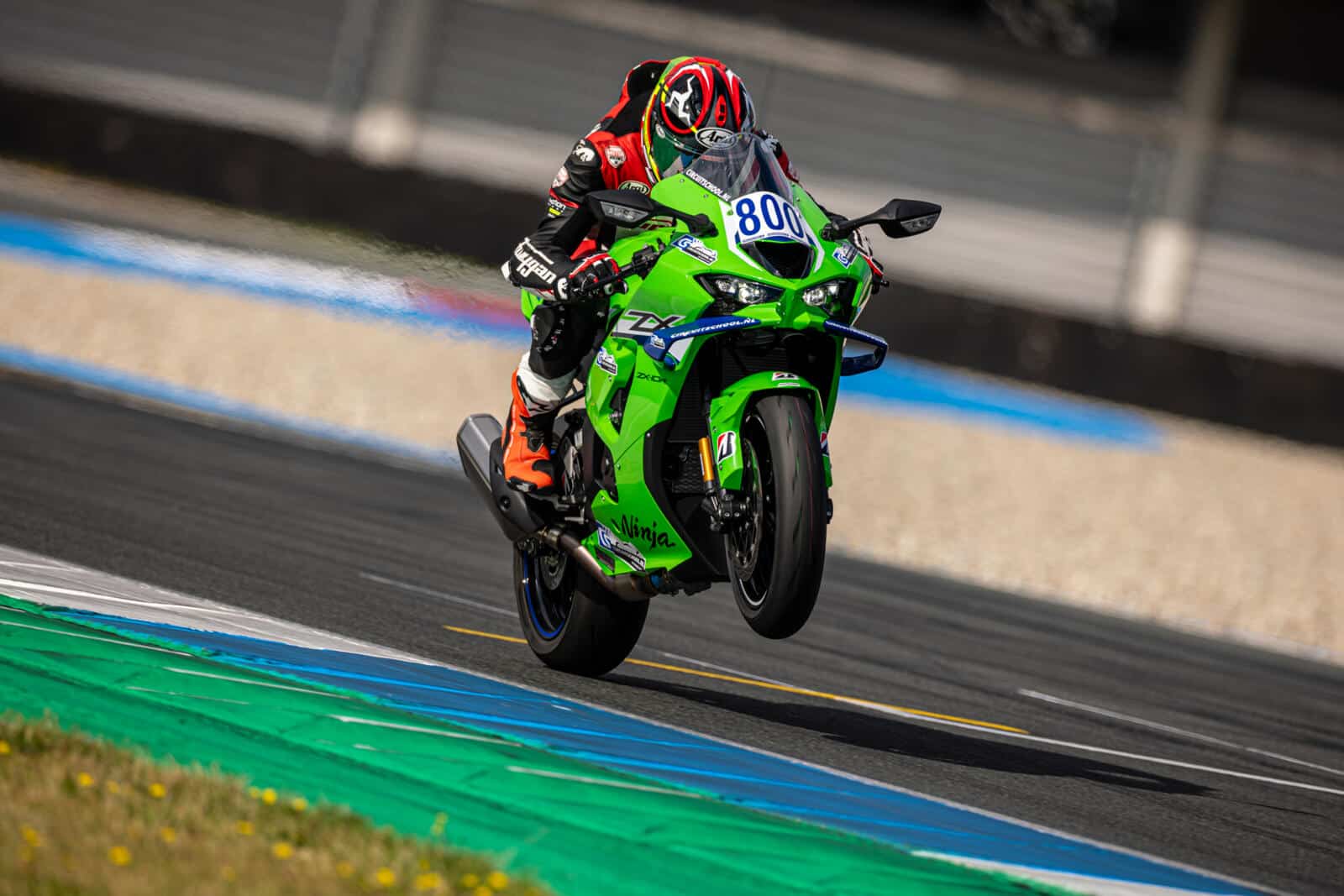 Test 2026 Kawasaki Ninja ZX-10R op TT Circuit Assen: minder is meer