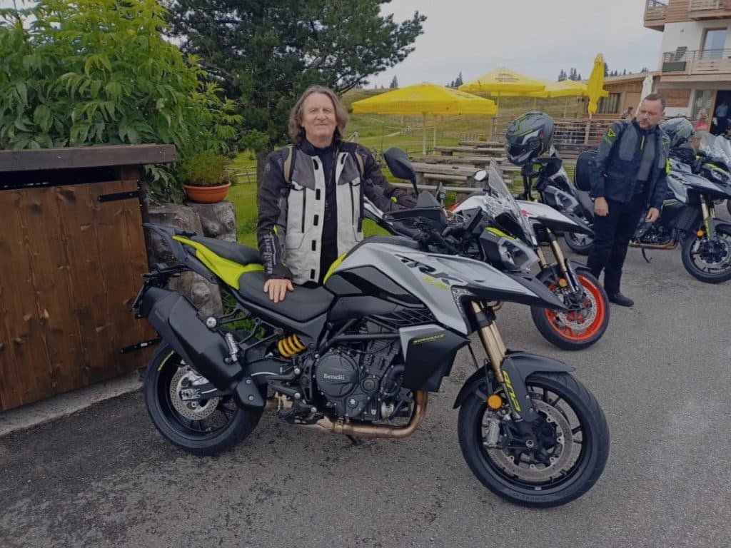 Benelli TRK 902 Stradale