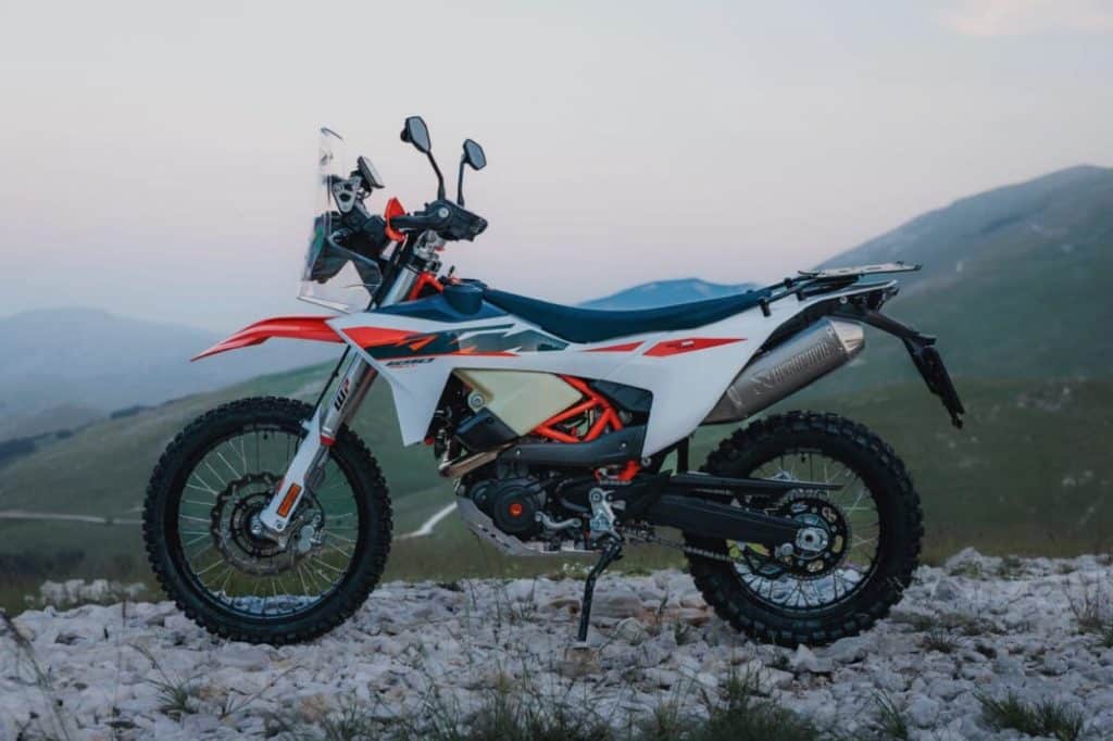 2027 KTM 690 Rally